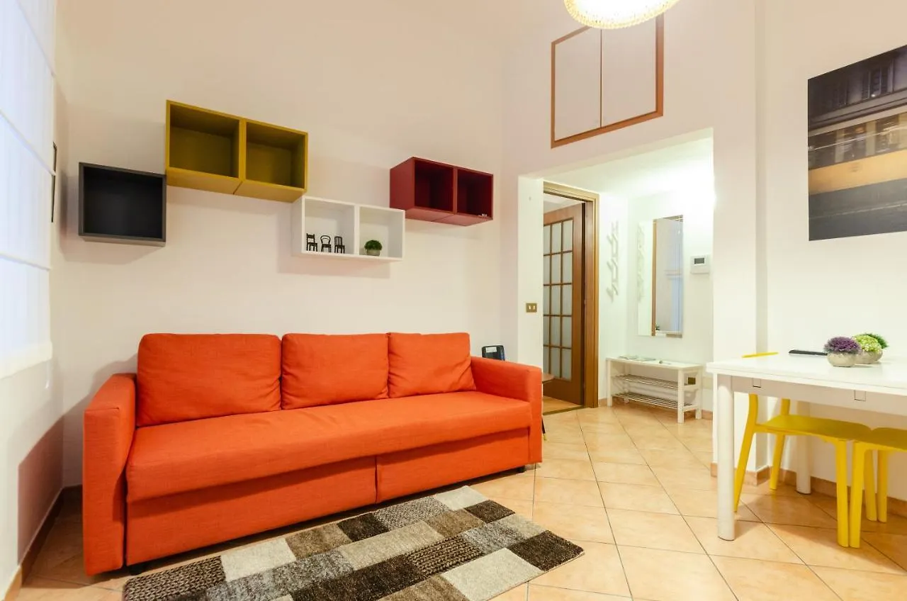 Cozy Central Flat - Porta Romana - Duomo location